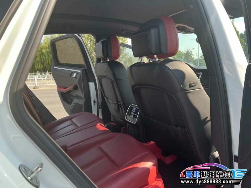 18年保时捷Macan迈凯轿车抵押车出售