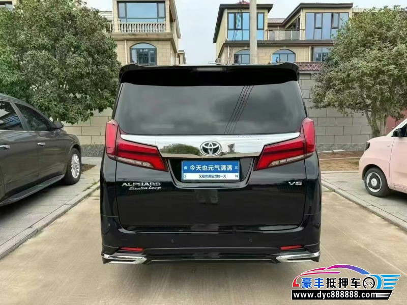 16年丰田埃尔法轿车抵押车出售