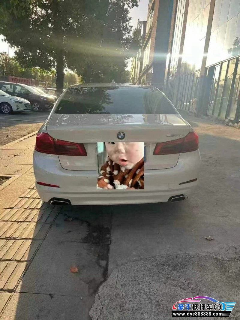 17年宝马5系轿车抵押车出售