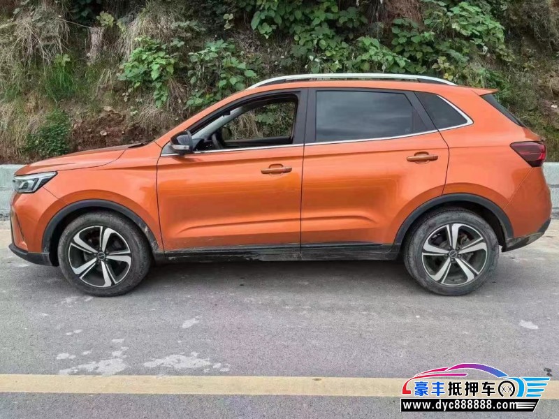 22年荣威RX3轿车抵押车出售