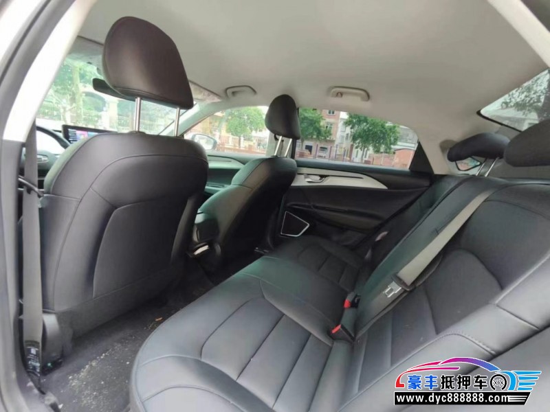 24年吉利几何轿车抵押车出售