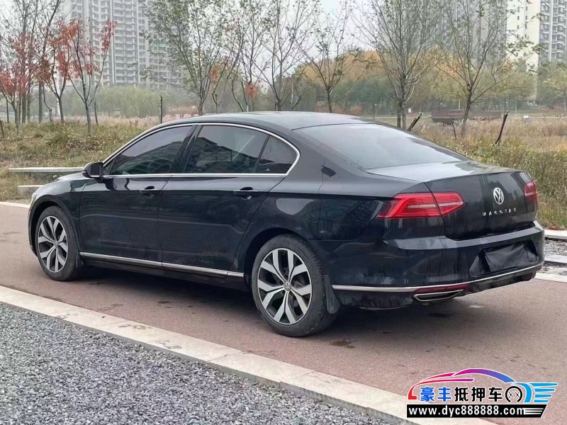 18年大众迈腾轿车抵押车出售