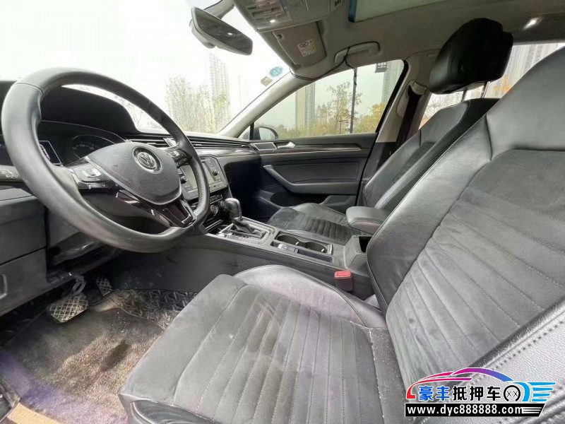 18年大众迈腾轿车抵押车出售