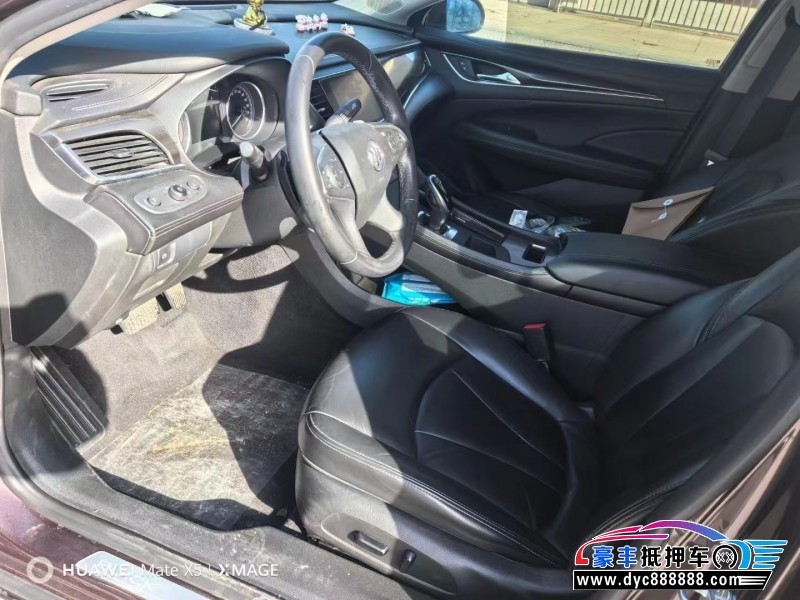 18年别克君越轿车抵押车出售