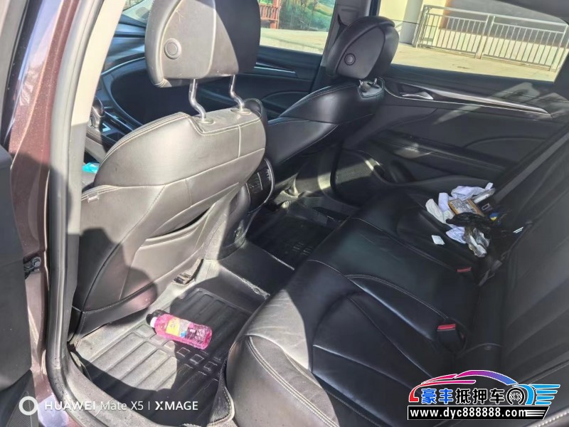 18年别克君越轿车抵押车出售