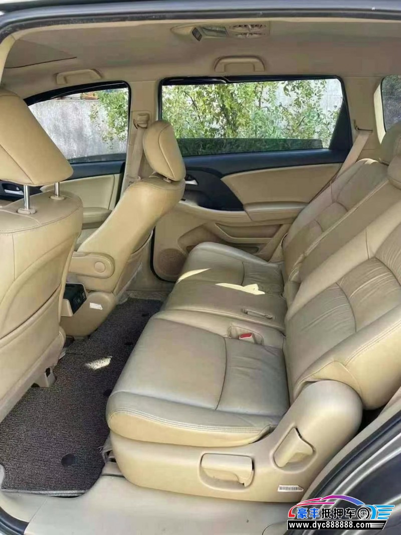 11年本田奥德赛轿车抵押车出售