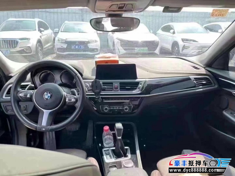 19年宝马1系轿车抵押车出售