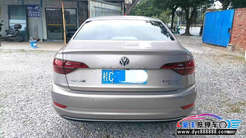 20年大众速腾轿车抵押车出售