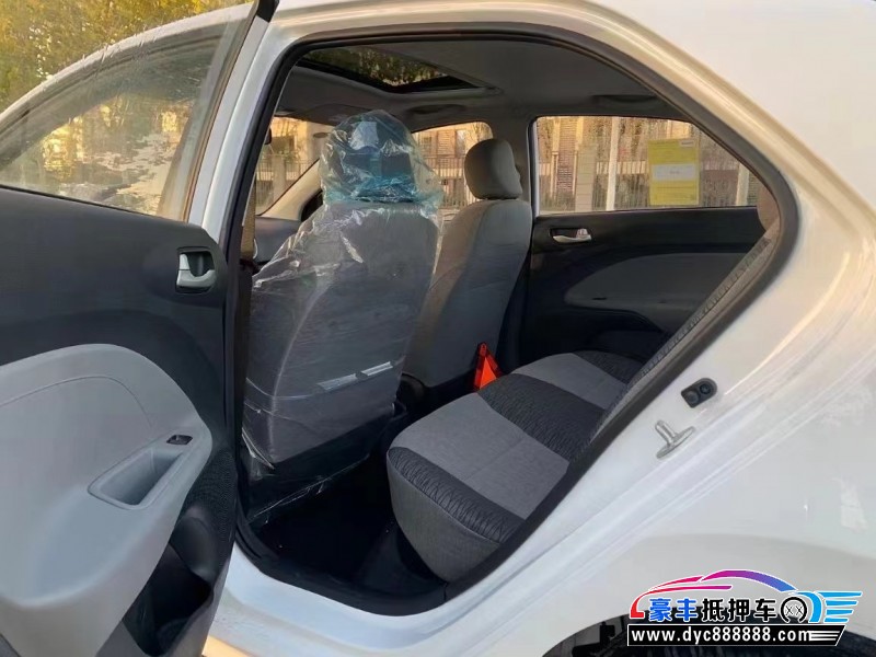 24年起亚焕驰轿车抵押车出售