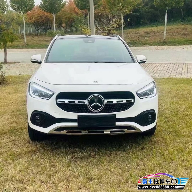 22年奔驰GLA轿车抵押车出售