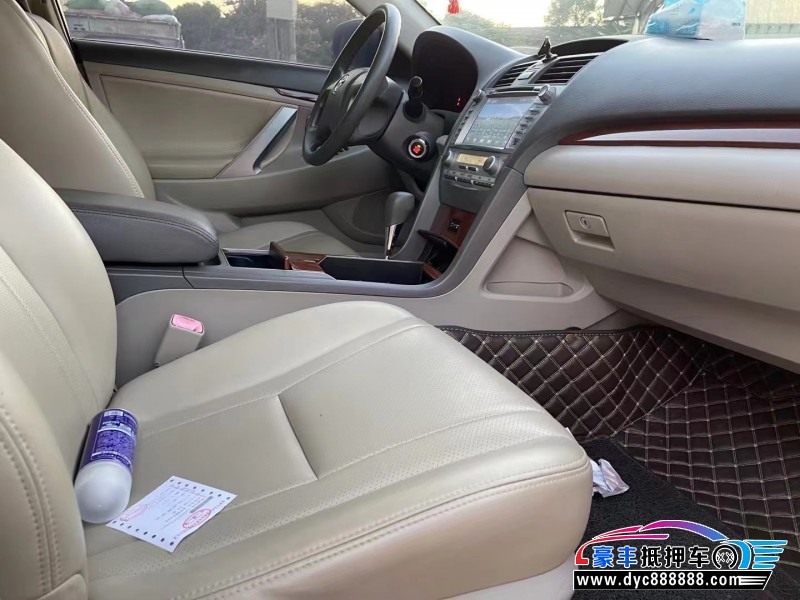 14年丰田凯美瑞轿车抵押车出售