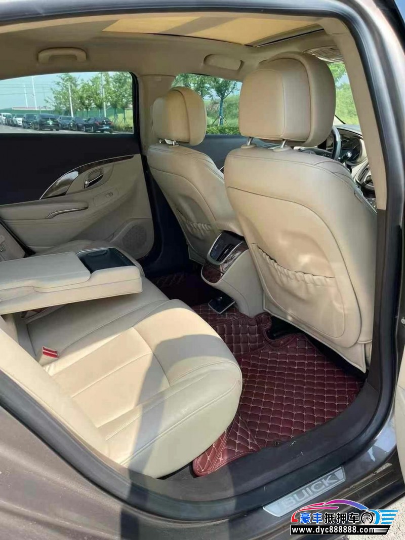 16年别克君越轿车抵押车出售