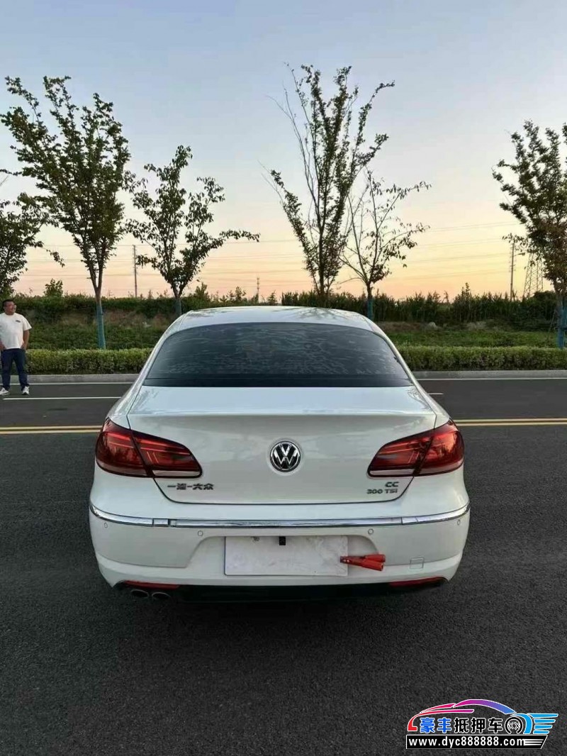 17年大众CC轿车抵押车出售