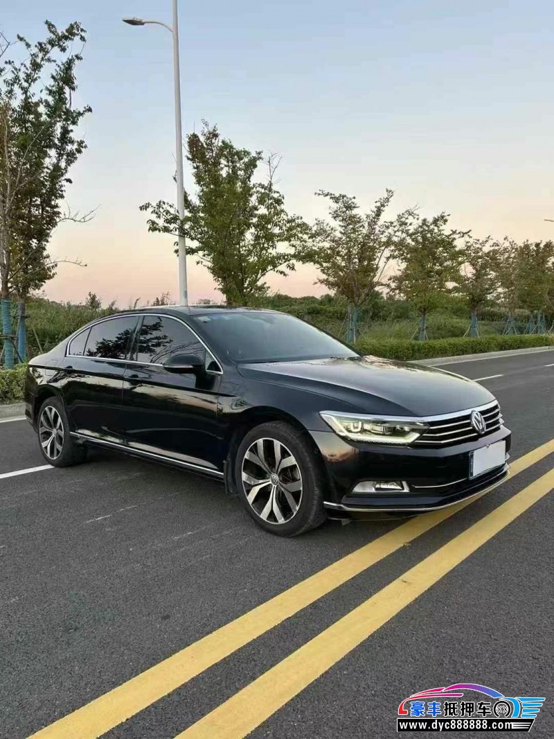 17年大众迈腾轿车抵押车出售