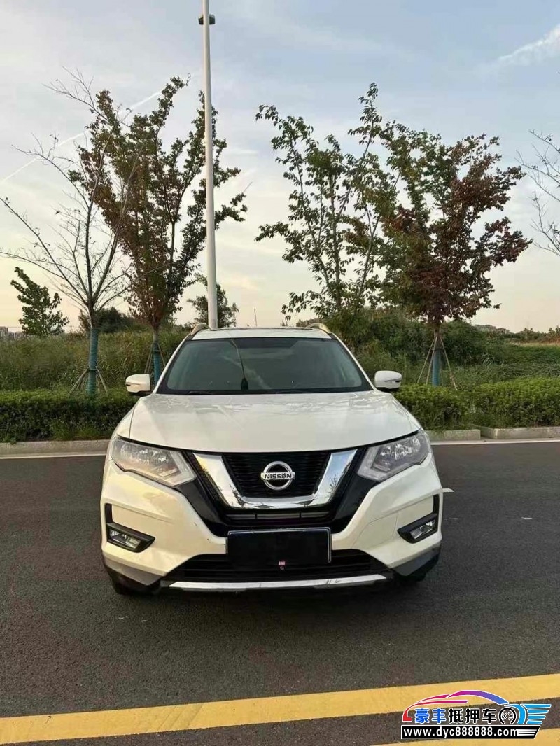 18年日产奇骏轿车抵押车出售