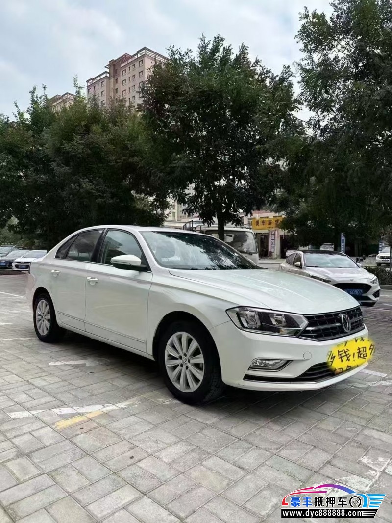 17年大众宝来轿车抵押车出售