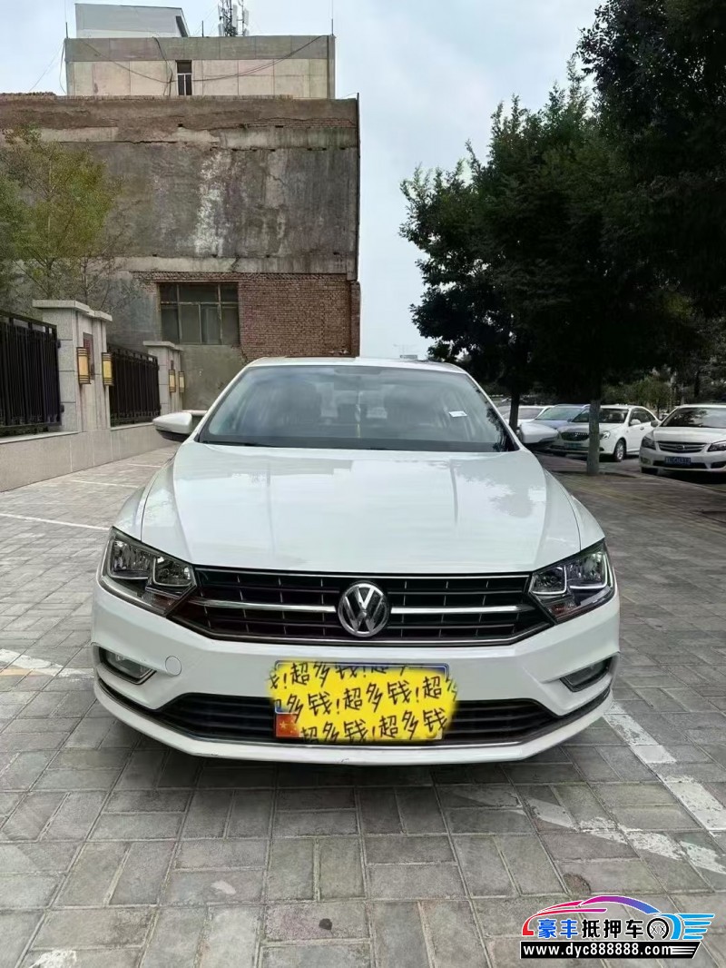 17年大众宝来轿车抵押车出售