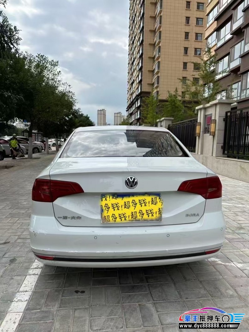 17年大众宝来轿车抵押车出售