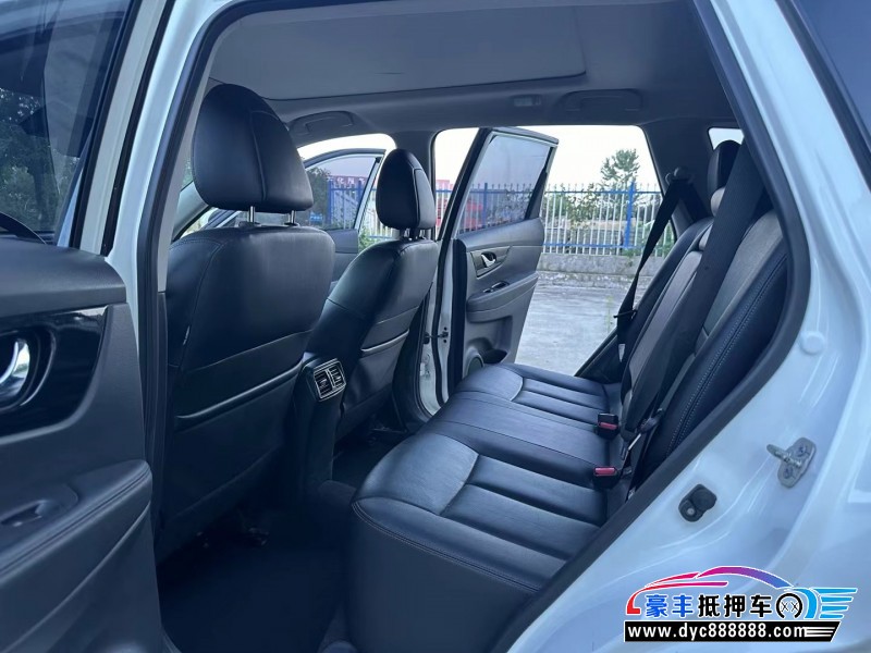 21年日产奇骏轿车抵押车出售