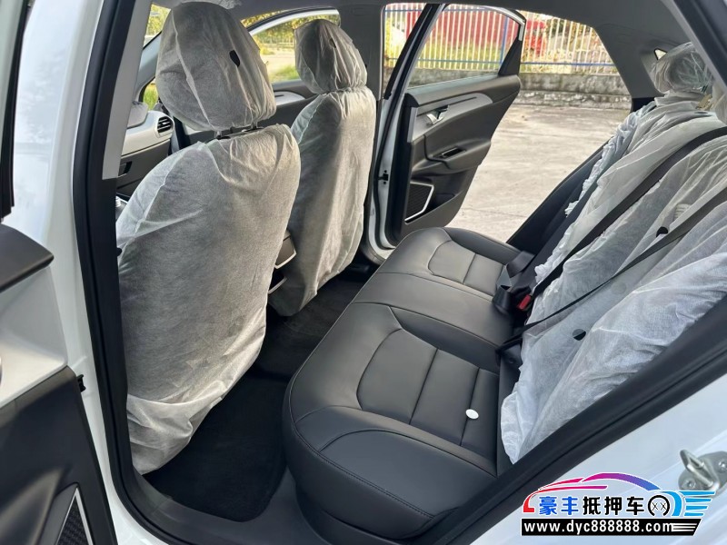 24年吉利几何轿车抵押车出售