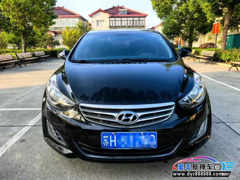 14年现代朗动轿车抵押车出售