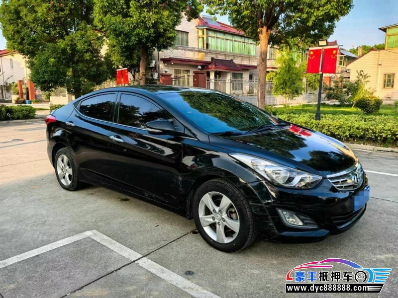 14年现代朗动轿车抵押车出售