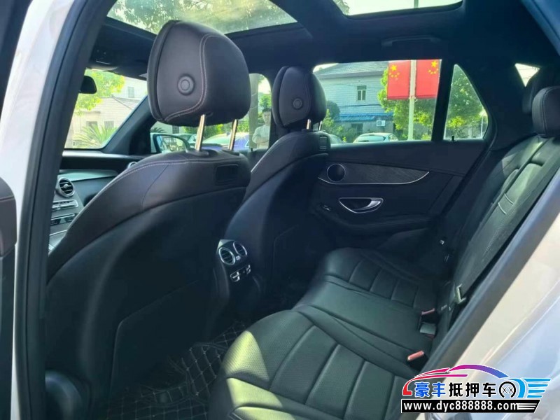 17年奔驰GLC轿车抵押车出售