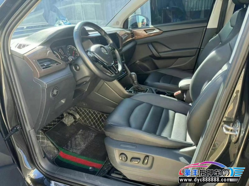 21年大众途岳轿车抵押车出售