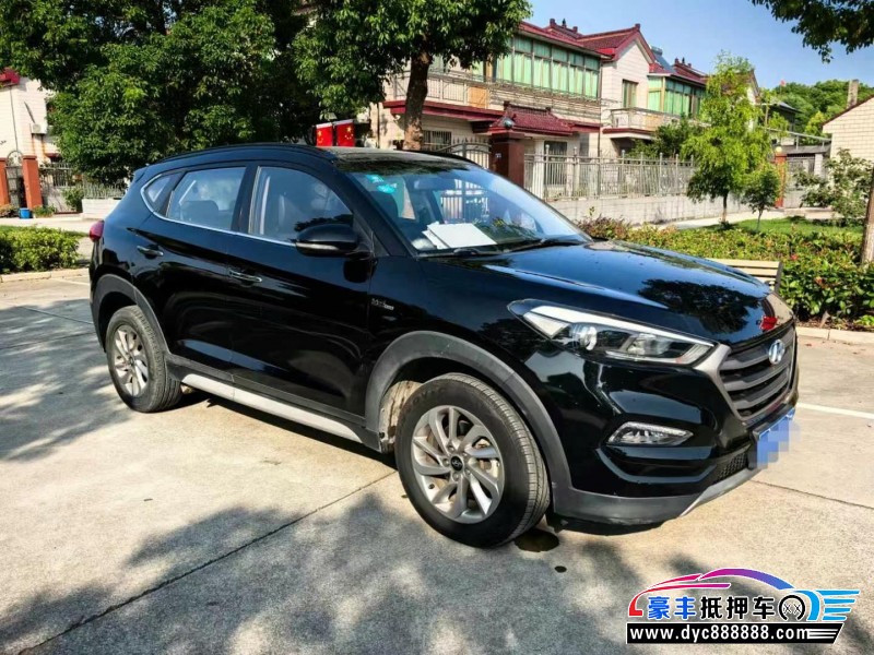 18年现代途胜轿车抵押车出售