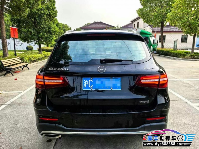 19年奔驰GLC轿车抵押车出售