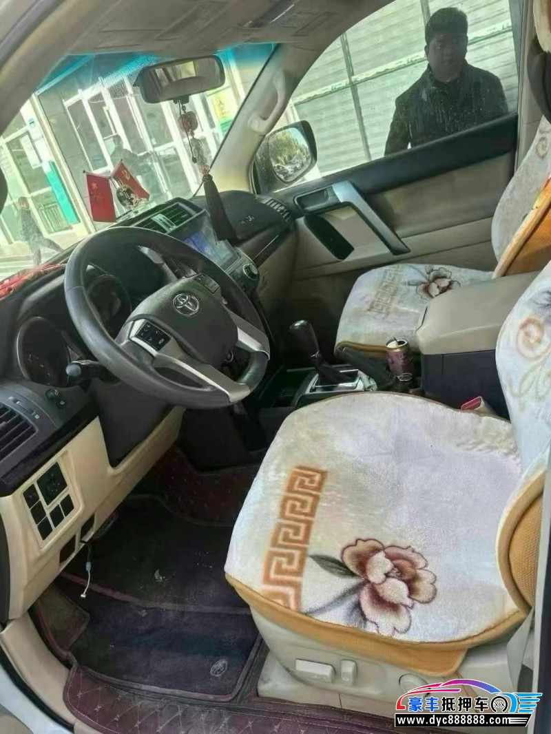 17年丰田普拉多（霸道）轿车抵押车出售