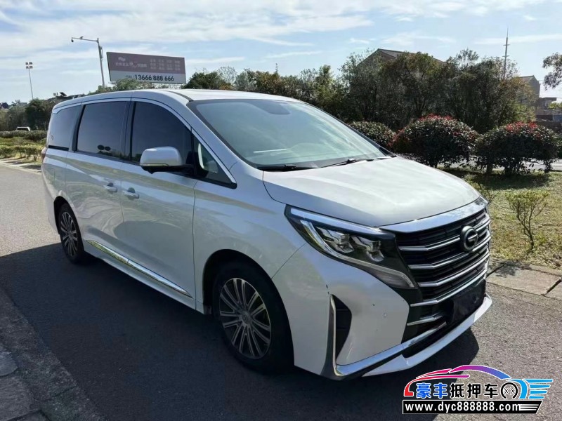 22年传祺M8轿车抵押车出售