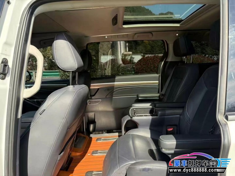 22年传祺M8轿车抵押车出售