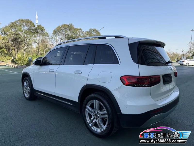 22年奔驰GLB轿车抵押车出售