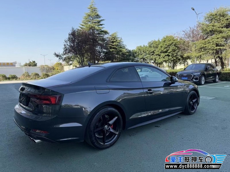 19年奥迪A5轿车抵押车出售