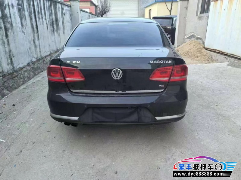 16年大众迈腾轿车抵押车出售