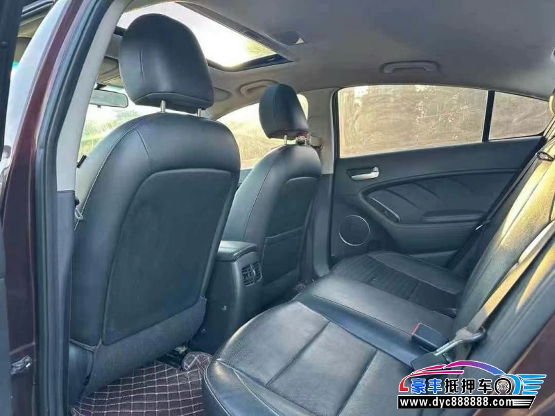 18年起亚K3轿车抵押车出售