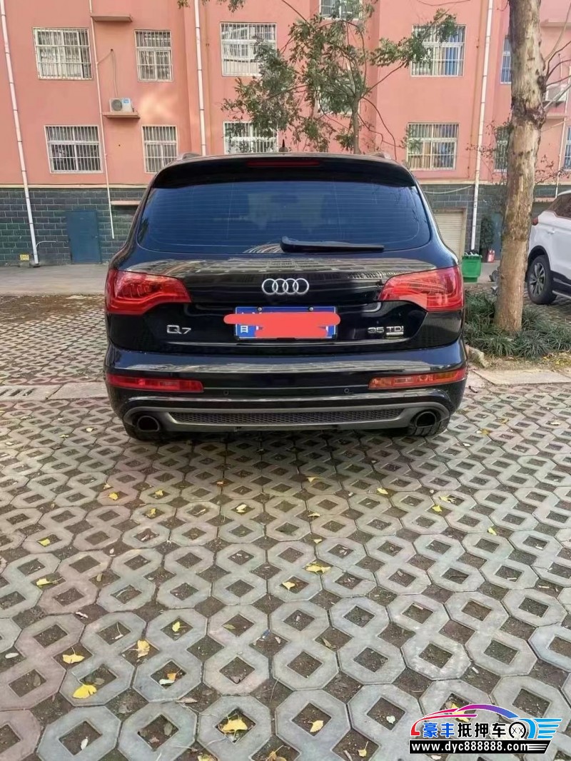 13年奥迪Q7轿车抵押车出售