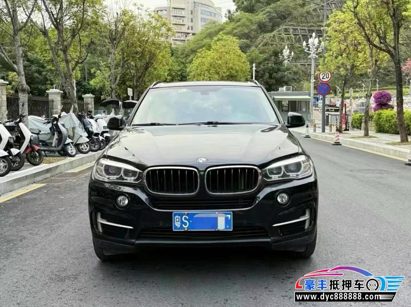 18年宝马X5轿车抵押车出售