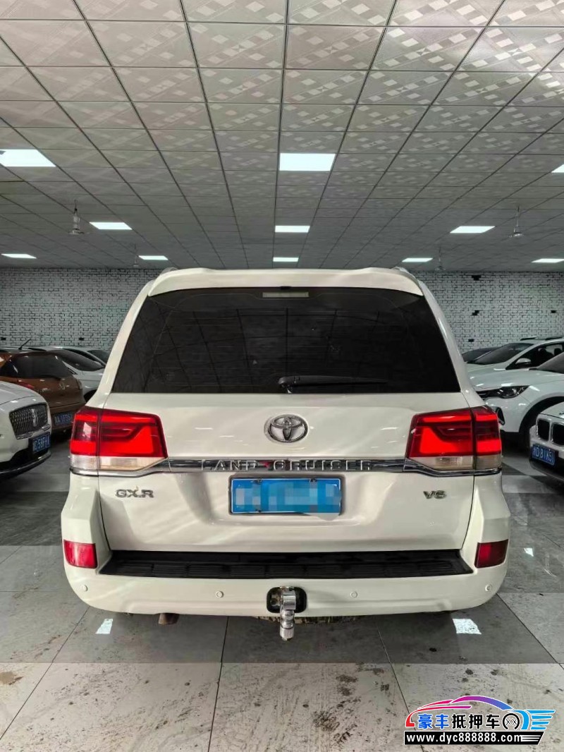 18年丰田兰德酷路泽（陆巡）轿车抵押车出售