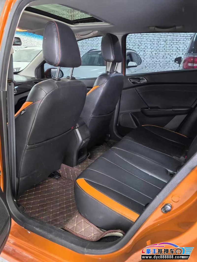 16年宝骏310轿车抵押车出售