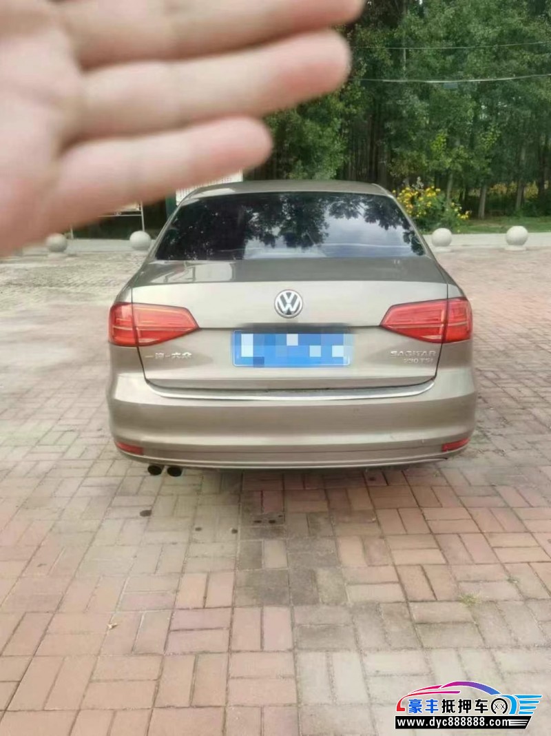 16年大众速腾轿车抵押车出售
