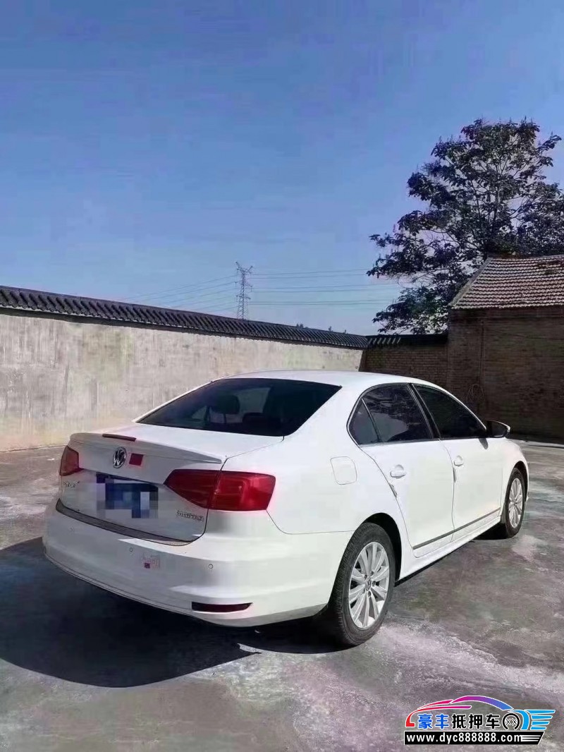 16年大众速腾轿车抵押车出售