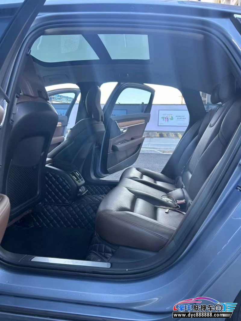 20年沃尔沃S90轿车抵押车出售