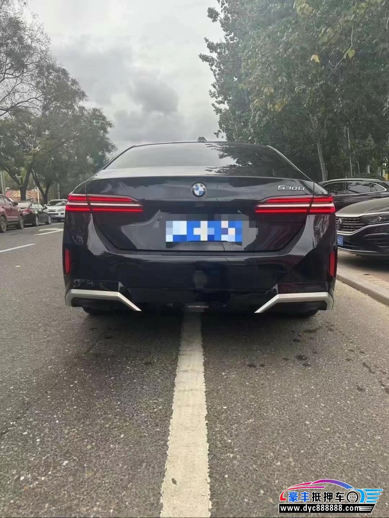 24年宝马5系轿车抵押车出售