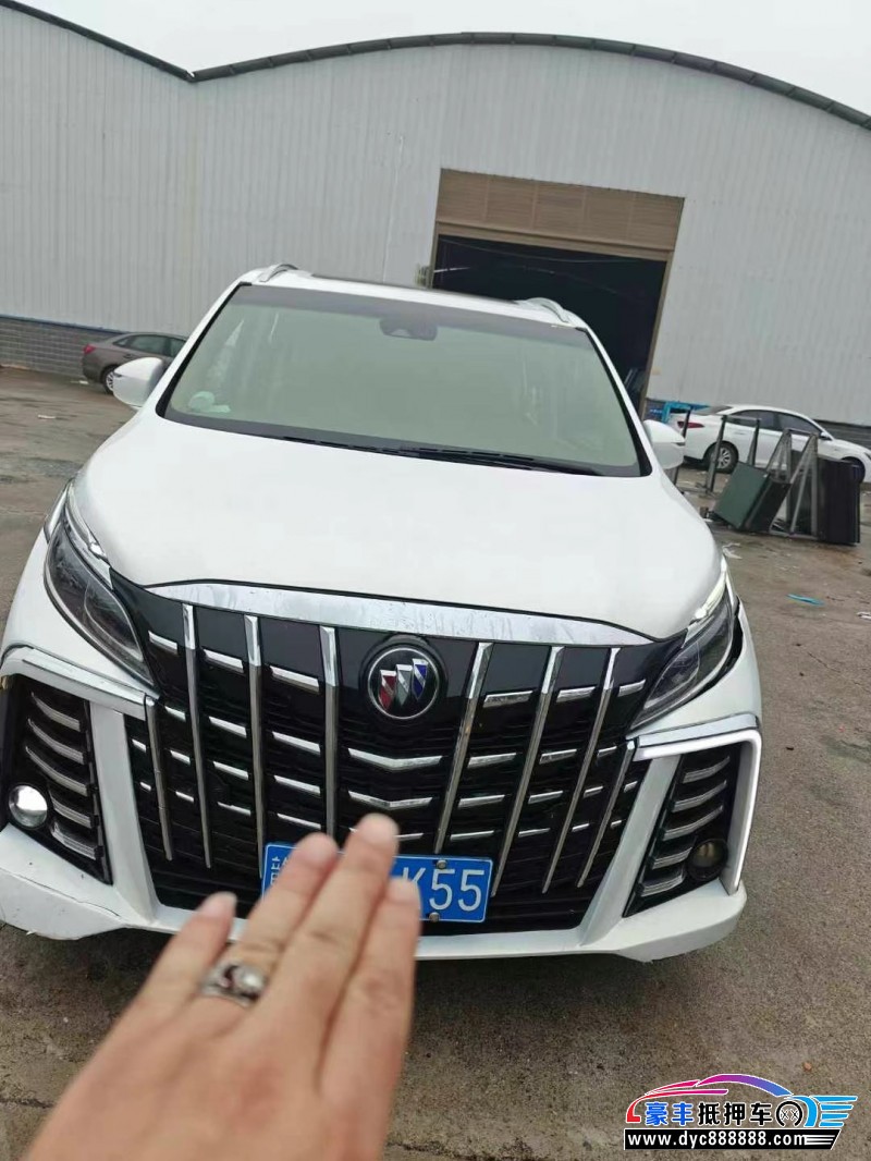 18年别克GL8轿车抵押车出售