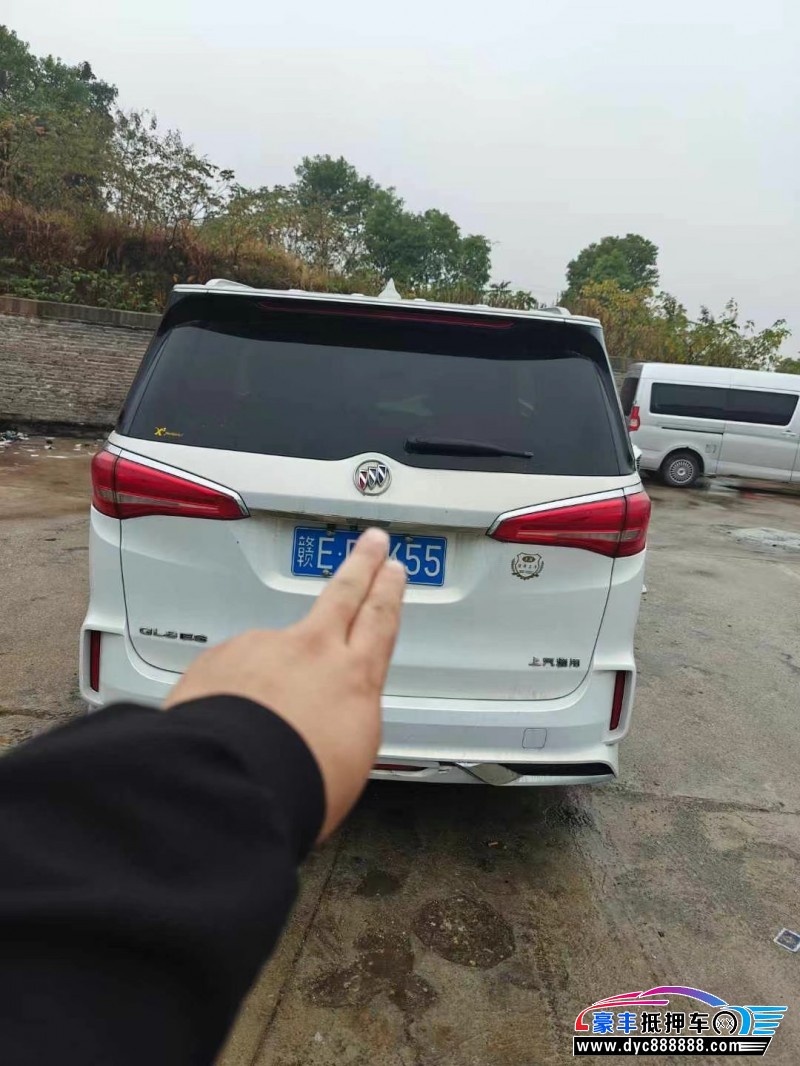 18年别克GL8轿车抵押车出售