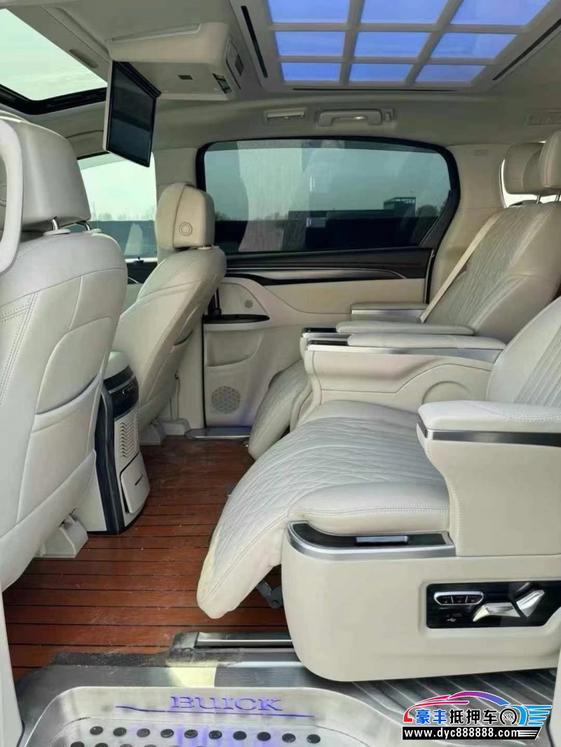 22年别克GL8轿车抵押车出售