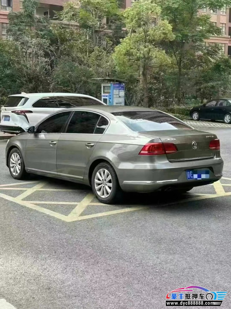 16年大众迈腾轿车抵押车出售