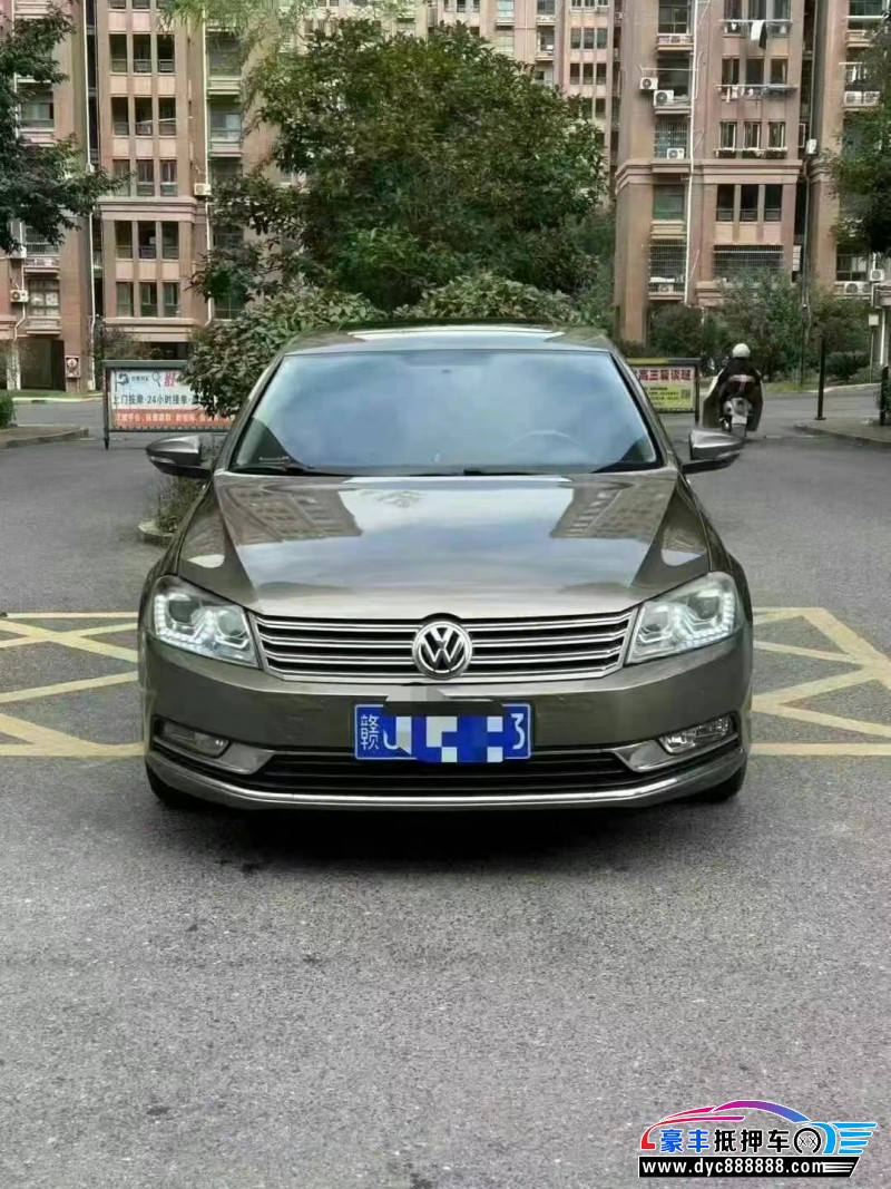 16年大众迈腾轿车抵押车出售